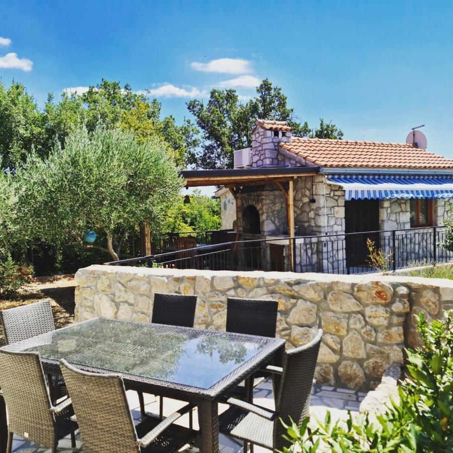 Villa Rossi Brzac Exterior photo
